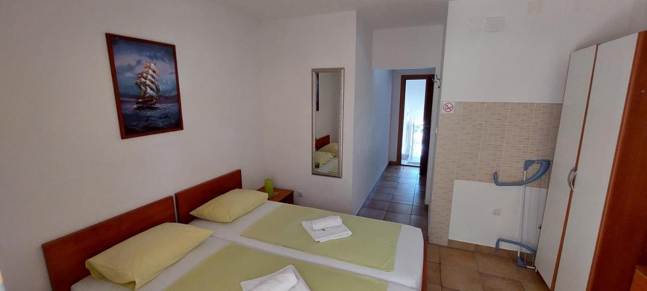 Apartments And Rooms Stipe بودْسْتغانا المظهر الخارجي الصورة
