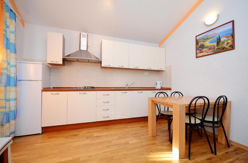 Apartments And Rooms Stipe بودْسْتغانا المظهر الخارجي الصورة